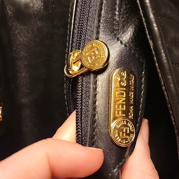 Vintage Fendi Roma Pasta Bag in Black Quilted Leather - Picture 10 of 13